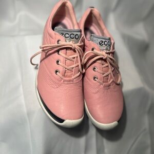ECCO Women's Blush Pink Golf shoes